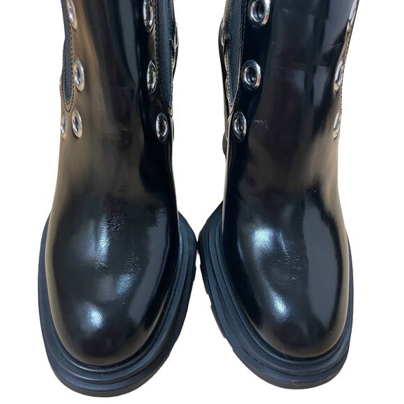 Alexander McQueen Women's Tread Grommet
Embellished Black Heel Boot Size 39.5 - Picture 10 of 16